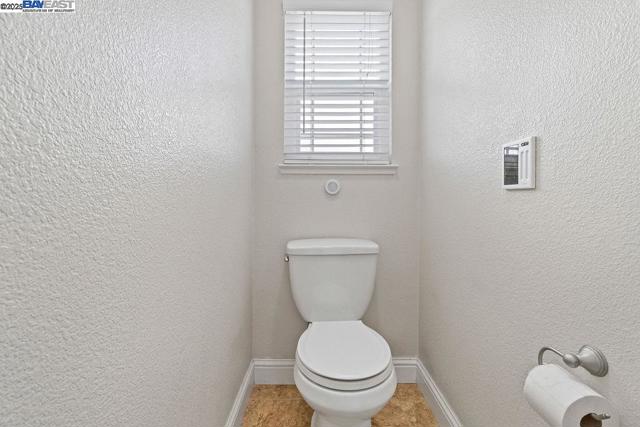 1429 BLUESAGE COURT, Tracy CA: https://media.crmls.org/mediaz/d3cbd785-95c2-439b-9a88-10c8faa01174.jpg