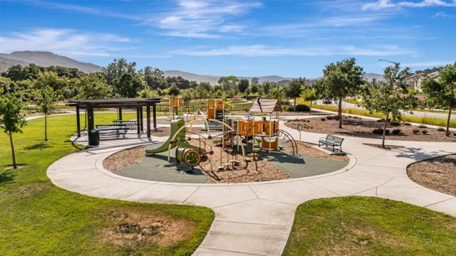 1798 Rosemary Drive, Gilroy CA: https://media.crmls.org/mediaz/d3cbe015-18ea-4ca0-8272-b3547d85d7ee.jpg