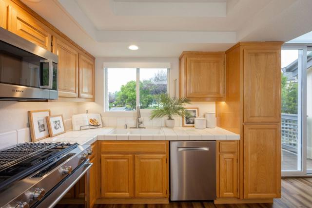 43 Erin Lane, Half Moon Bay CA: https://media.crmls.org/mediaz/d3cbf523-9643-4863-8d5e-22018bb668e7.jpg