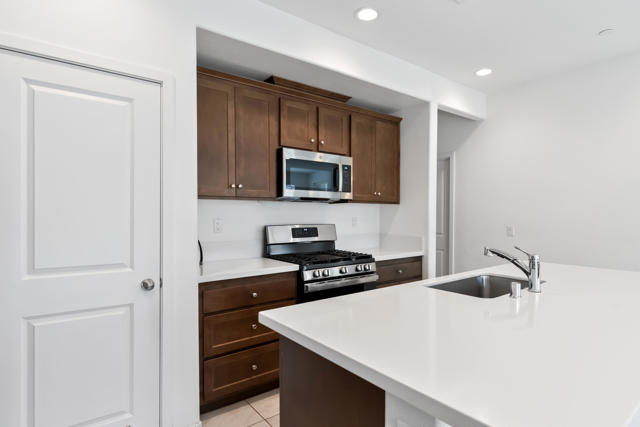 31445 Wieck Road, Winchester CA: https://media.crmls.org/mediaz/d3cdb828-0f44-4515-9655-ff8174884bb1.jpg