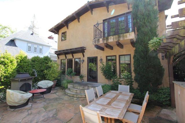 467 Tennyson Avenue, Palo Alto CA: https://media.crmls.org/mediaz/d3cdff64-c193-4c36-b966-7d1e32624e26.jpg