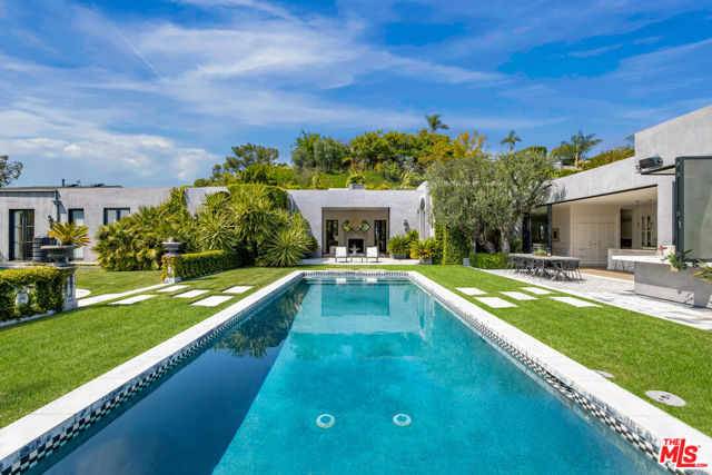 1457 Blue Jay Way, Los Angeles CA: https://media.crmls.org/mediaz/d3ceba24-d035-41ac-aab0-6e2163e2254d.jpg
