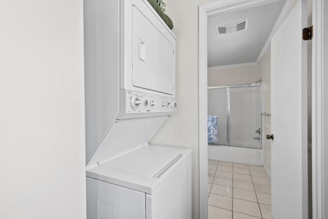430 Grand Boulevard, San Mateo CA: https://media.crmls.org/mediaz/d3cf4d75-38a1-41a3-b36c-87ac74b1675b.jpg