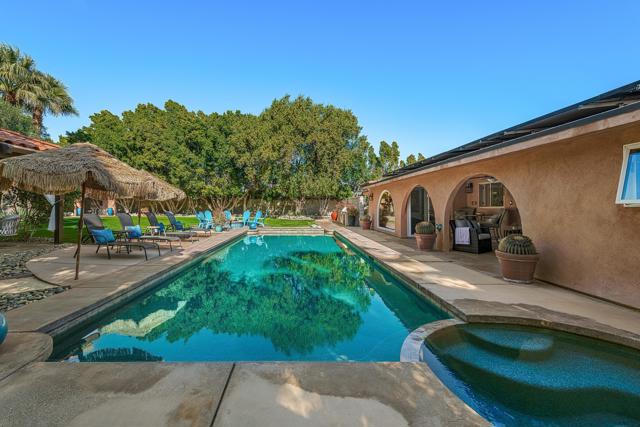 2525 N Farrell Drive, Palm Springs CA: https://media.crmls.org/mediaz/d3cf7aa5-c71a-4a22-adf1-a68a2a16609b.jpg