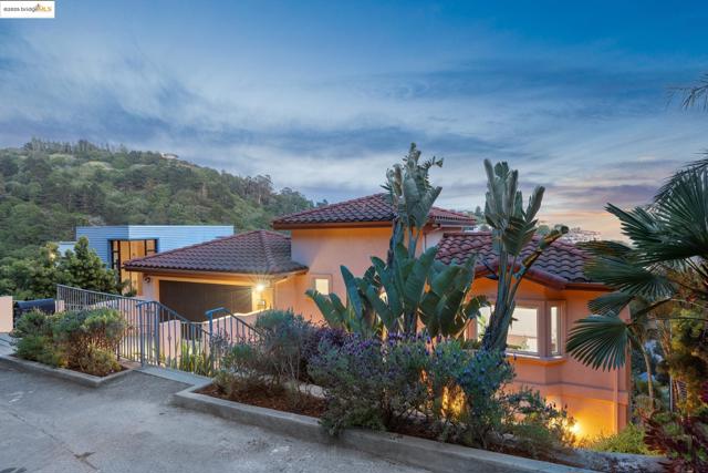 530 Gravatt Dr, Berkeley CA: https://media.crmls.org/mediaz/d3cf7bf2-29e0-43f4-8925-e1ea11e93142.jpg
