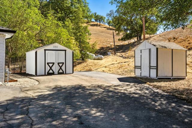 6650 Johnston Road, Pleasanton CA: https://media.crmls.org/mediaz/d3cfd4e6-5f82-43a5-9caa-589cba827878.jpg