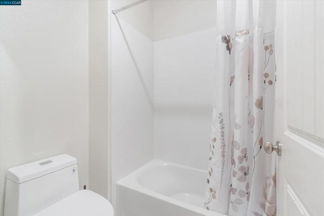 Image 41 of 60 For 6719 Skyview Dr