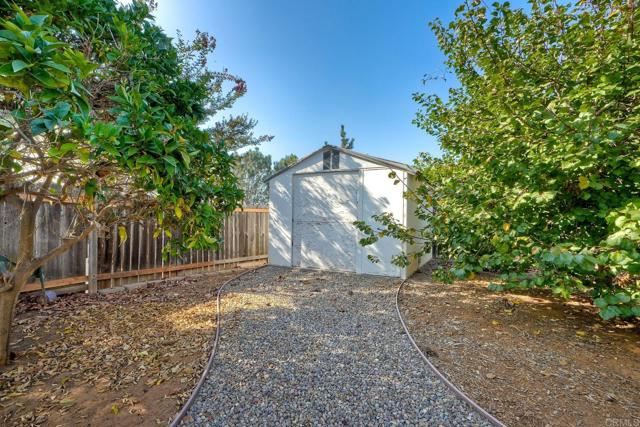 2428 Dunstan Street, Oceanside CA: https://media.crmls.org/mediaz/d3d1c271-5a42-4409-af2d-0e5adf76e585.jpg