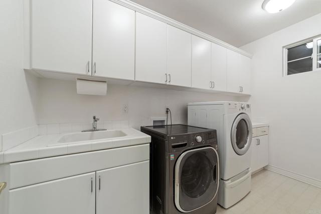 Detail Gallery Image 36 of 62 For 2216 Blossom Hill Ln, Escondido,  CA 92029 - 5 Beds | 4/1 Baths