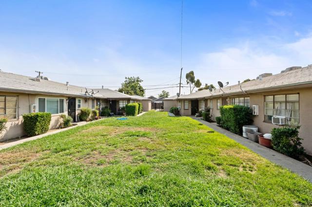 2128 N First Street, Fresno CA: https://media.crmls.org/mediaz/d3d1f07a-ba87-4b44-9964-2f3441d35cb7.jpg