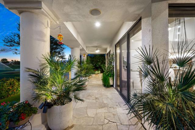 55197 Southern, La Quinta CA: https://media.crmls.org/mediaz/d3d226dd-5076-4ea8-bf58-c20aa552deda.jpg
