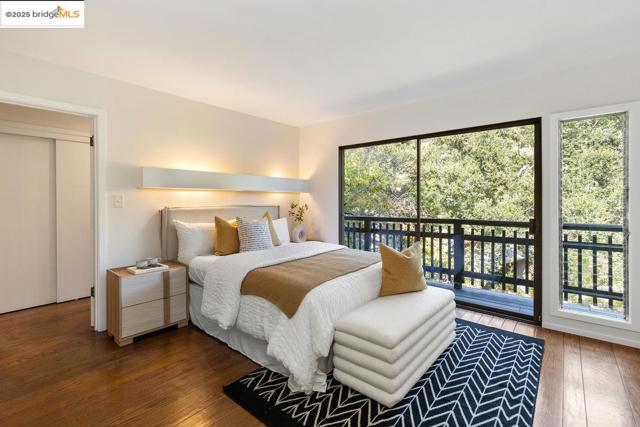 99 Lexford Rd, Piedmont CA: https://media.crmls.org/mediaz/d3d24a31-05fd-4fc8-a32f-563b931fdd23.jpg