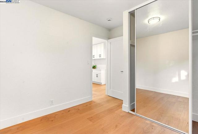 11 Paddock Ct, Pleasant Hill CA: https://media.crmls.org/mediaz/d3d2a7d4-7298-49b3-a313-35455f87fcf7.jpg