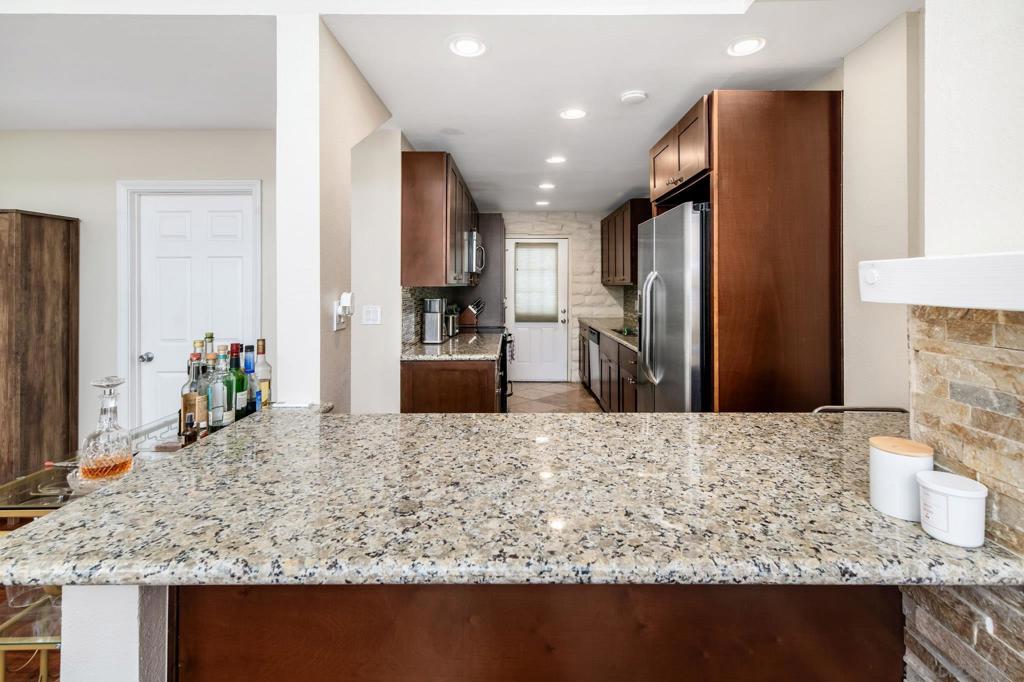 2544 Navarra Dr - photo 10