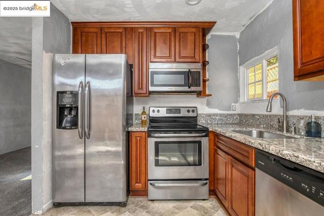 5071 Bonwell Drive, Concord CA: https://media.crmls.org/mediaz/d3d30bb5-5b47-4e6d-9c66-11c07285802f.jpg