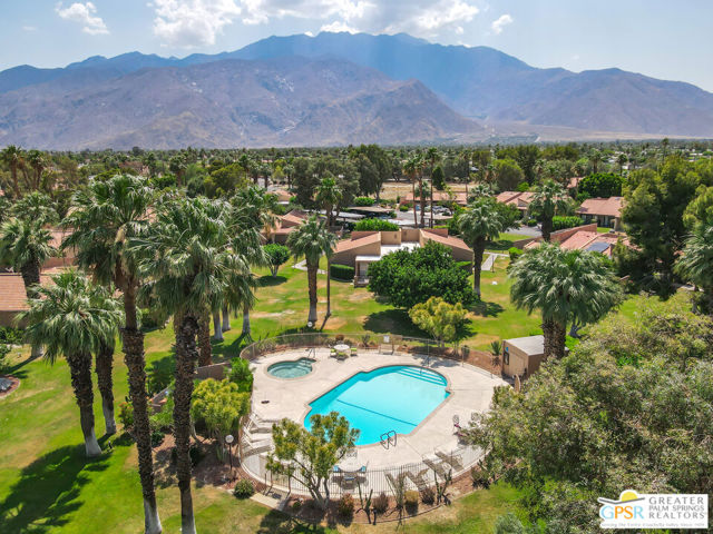 2557 N Whitewater, Palm Springs CA: https://media.crmls.org/mediaz/d3d3684b-d759-4921-9e87-5532707d877d.jpg