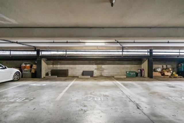 735 El Camino Real, Burlingame CA: https://media.crmls.org/mediaz/d3d3f492-95c4-4375-baf7-d36eb20a8499.jpg