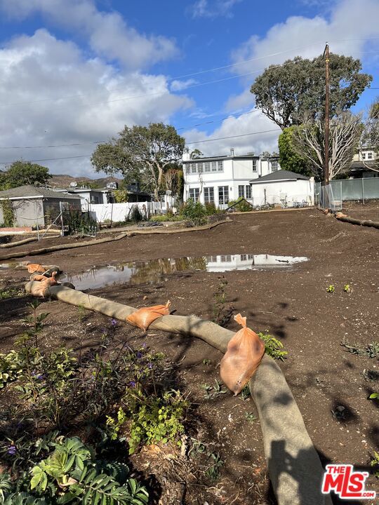 16055 Temecula Street photo 2