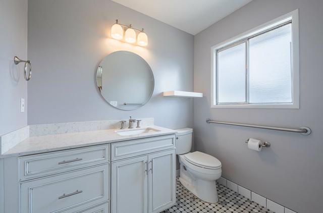 786 Bellarmine Drive, Salinas CA: https://media.crmls.org/mediaz/d3d5603b-e1ad-4151-9013-56500c42562e.jpg