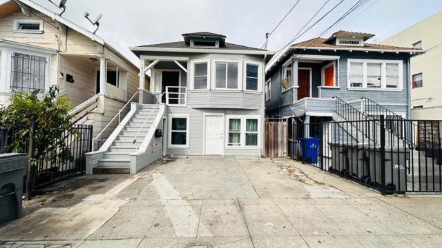1439 38th Avenue, Oakland CA: https://media.crmls.org/mediaz/d3d5a7cf-295f-45ec-8065-b161d9a2cb31.jpg