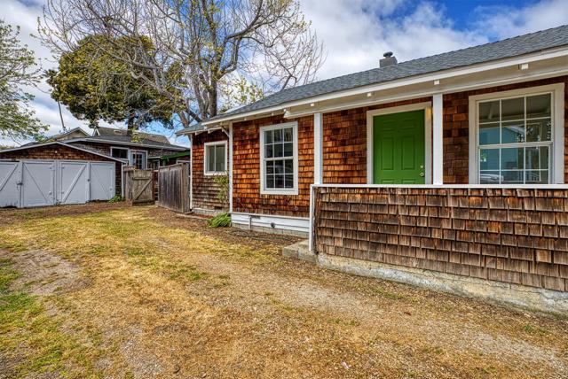 723 Pine Street, Santa Cruz CA: https://media.crmls.org/mediaz/d3d5b8c3-bfad-40b5-936b-1d45aa166039.jpg
