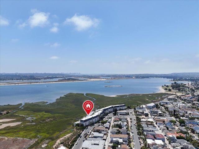 4007 Crown Point Drive, San Diego CA: https://media.crmls.org/mediaz/d3d5d7fe-fd4c-42cc-8df2-fe50d56ae6c6.jpg