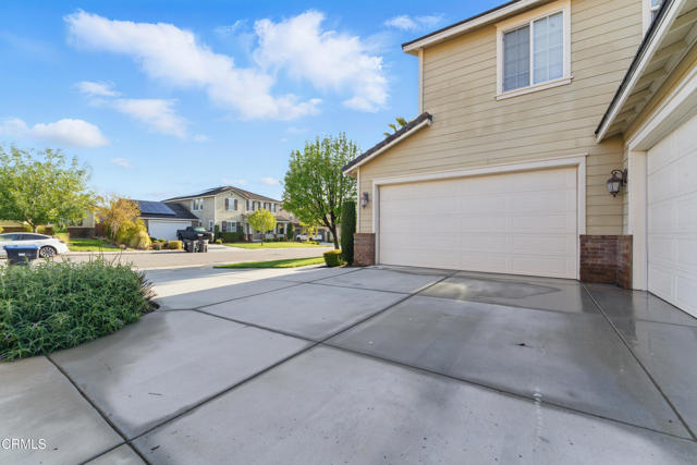 29039 Shorecliff Circle, Menifee CA: https://media.crmls.org/mediaz/d3d5da0e-7769-458a-a4bf-de6793739b13.jpg