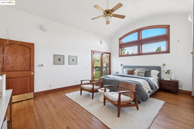 Image 33 of 60 For 6148 Ocean View Dr