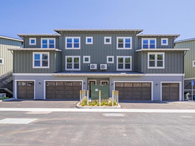 121 Aptos Village Way, Aptos CA: https://media.crmls.org/mediaz/d3d7ae15-245b-47e3-8b00-6fa49282f521.jpg