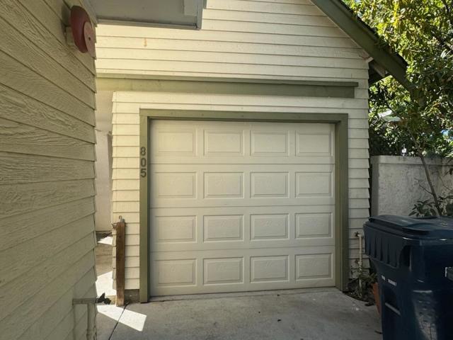 805 N San Antonio Road, Los Altos CA: https://media.crmls.org/mediaz/d3d88347-7808-4699-a22c-cc04202d67e5.jpg