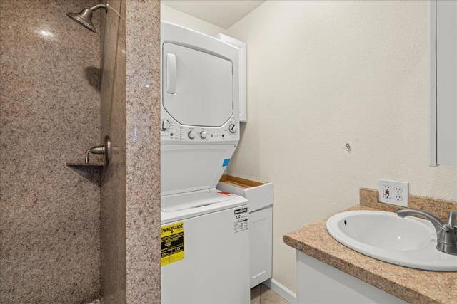14325 Monterey Road, San Martin CA: https://media.crmls.org/mediaz/d3d8ac4d-ccd2-429e-b941-02dd8d9c61da.jpg