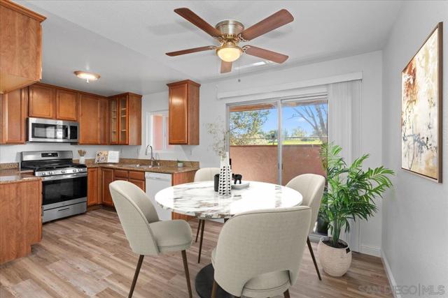 514 Calle Montecito, Oceanside, California 92057, 2 Bedrooms Bedrooms, ,2 BathroomsBathrooms,Condominium,For Sale,Calle Montecito,250032422SD