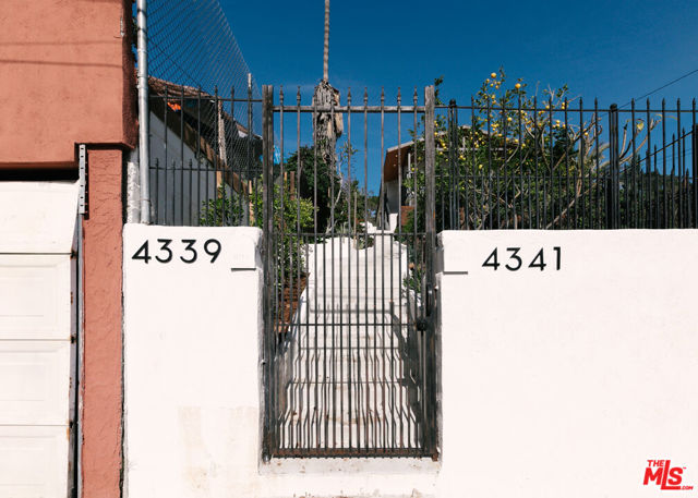 4339 Blanchard Street, Los Angeles CA: https://media.crmls.org/mediaz/d3d956dc-760e-4831-bdb8-e8f22552e285.jpg