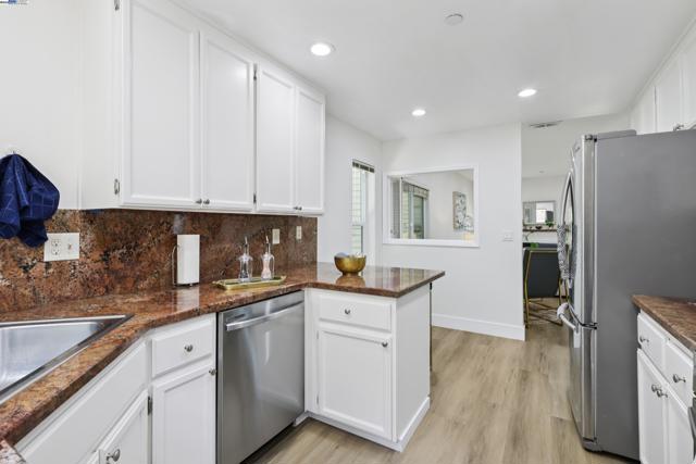963 La Mesa Ter, Sunnyvale CA: https://media.crmls.org/mediaz/d3d97a7d-8df4-4482-bce0-6f910efaca74.jpg