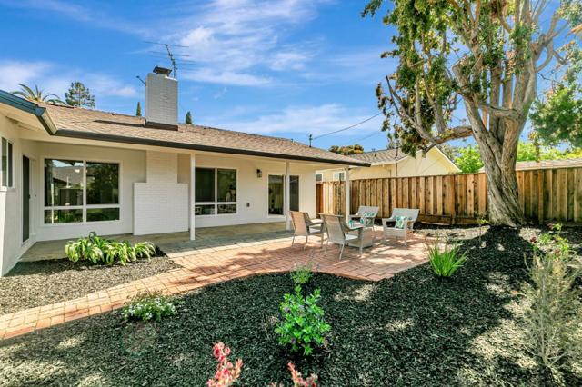 657 Coleraine Court, Sunnyvale CA: https://media.crmls.org/mediaz/d3d9ad4d-9596-45fa-855f-6bd7f6e9e486.jpg