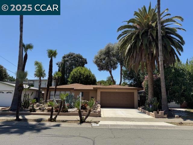 172 YOSEMITE DR