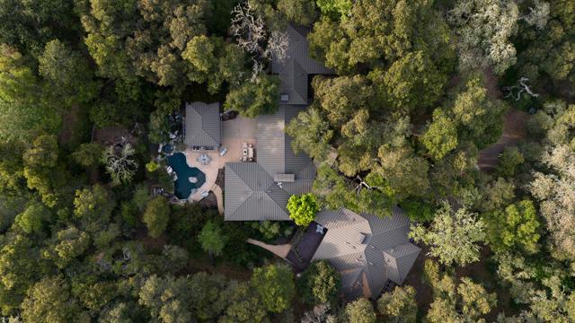 7 Rumsen Trace, Carmel CA: https://media.crmls.org/mediaz/d3db456a-3934-47be-b554-28060a84daca.jpg