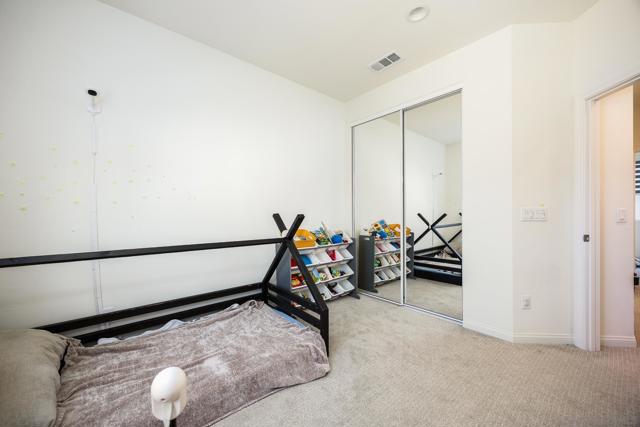 210 Liberty Way, Oceanside CA: https://media.crmls.org/mediaz/d3db5d1a-f269-4b29-b963-3d256e798fd9.jpg