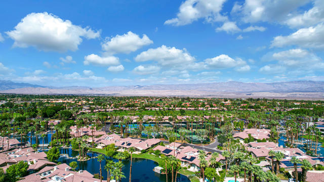 86 Palomino Circle, Palm Desert, CA 92211