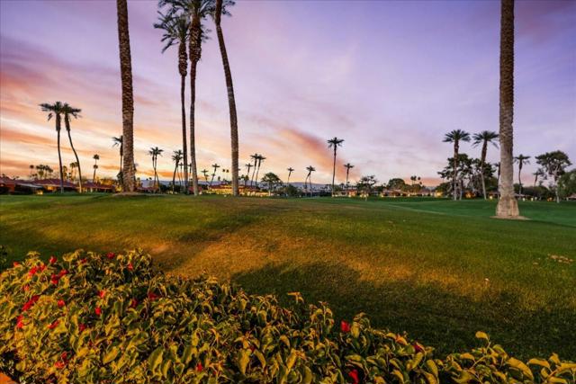 43 Sunrise Drive, Rancho Mirage CA: https://media.crmls.org/mediaz/d3dcc3d9-b871-4ecb-b462-225f03cc4b9d.jpg