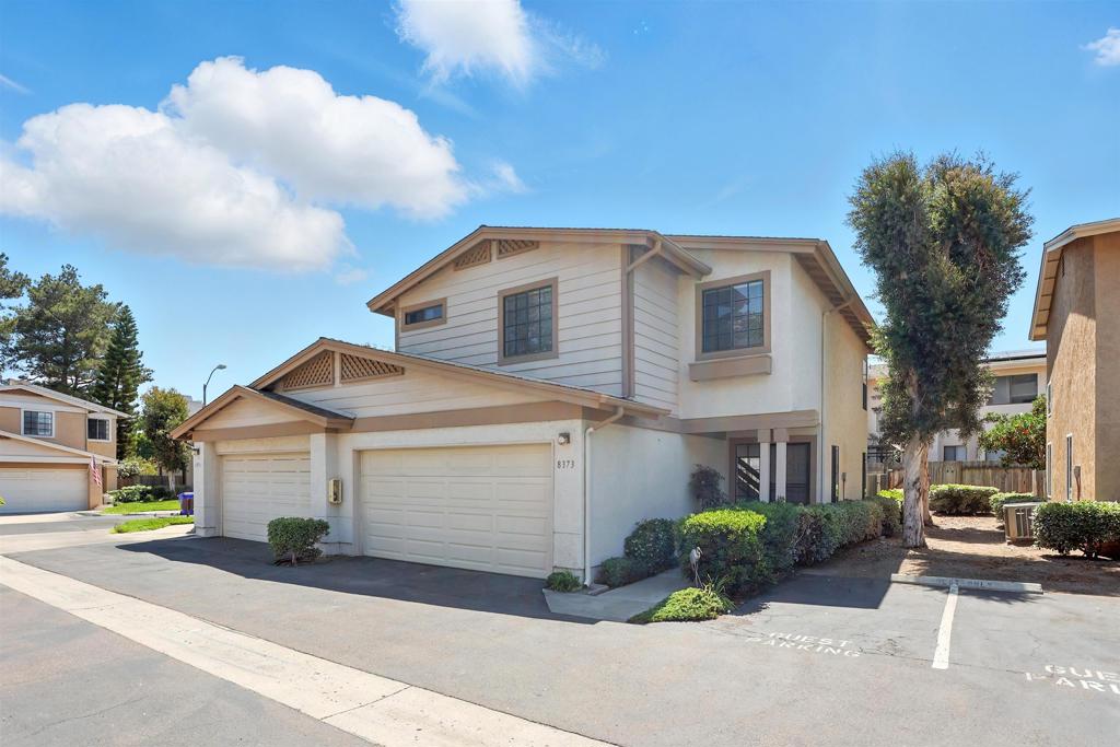 8373 Suntree Place