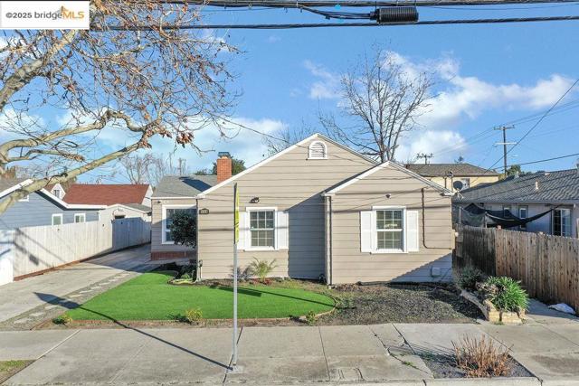 1711 D St, Antioch CA: https://media.crmls.org/mediaz/d3dd00b4-a1ad-4aea-87a6-379df8d55e30.jpg