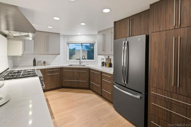 3356 Corte Tiburon, Carlsbad CA: https://media.crmls.org/mediaz/d3dd0870-b3c4-42f9-8edc-85313f654a62.jpg