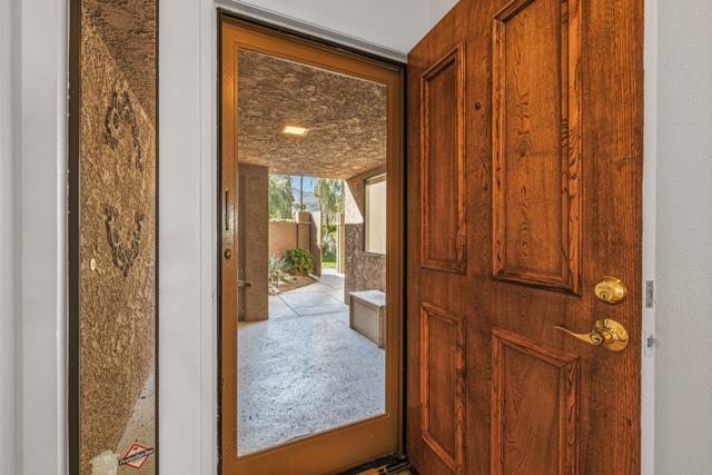 73148 Carrizo Circle, Palm Desert, CA 92260
