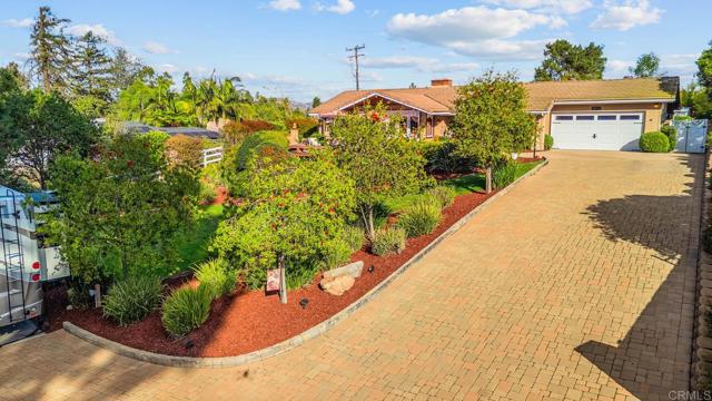 Detail Gallery Image 8 of 64 For 11921 1/2 Fuerte Dr, El Cajon,  CA 92020 - 4 Beds | 3 Baths