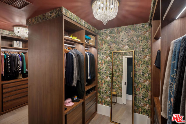 8420 W Sunset Boulevard, West Hollywood CA: https://media.crmls.org/mediaz/d3df9941-dbeb-4197-8414-c17f951b4fea.jpg