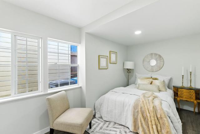 230 Rhine Street, San Francisco CA: https://media.crmls.org/mediaz/d3e00ecc-af79-47b0-9acd-f46c796203d3.jpg