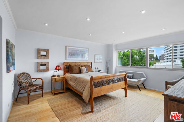 10701 Wilshire Boulevard, Los Angeles CA: https://media.crmls.org/mediaz/d3e05471-c990-495e-af04-b61cecf8e8c3.jpg
