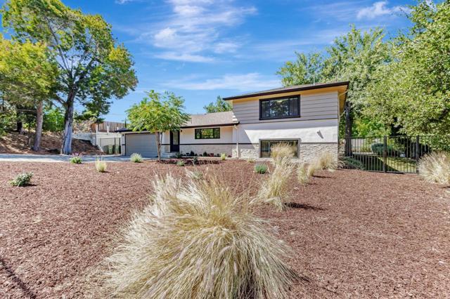 19680 Crestbrook Drive, Saratoga CA: https://media.crmls.org/mediaz/d3e10988-e7cf-44a7-9539-61792e68657e.jpg