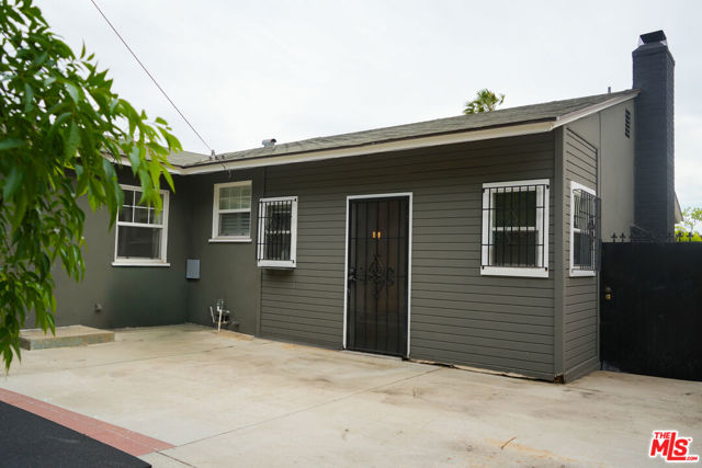 1819 W 129th Street, Gardena CA: https://media.crmls.org/mediaz/d3e10c86-99cd-40da-9e94-a9ce516ec739.jpg